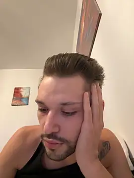 Snapshot of babykriss chatting on 09/26/25, 04:00 babykriss online show from 09/26/25, 04:00