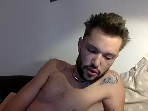 Snapshot of babykriss chatting on 10/07/25, 09:28 babykriss online show from 10/07/25, 09:28