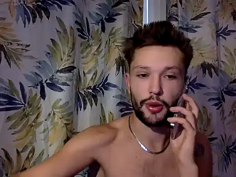 Snapshot of babykriss chatting on 10/14/25, 11:44 babykriss online show from 10/14/25, 11:44