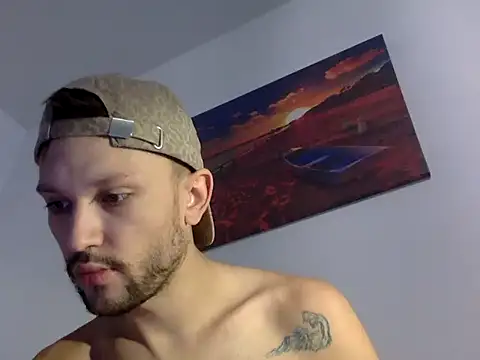 Snapshot of babykriss chatting on 10/23/25, 10:47 babykriss online show from 10/23/25, 10:47