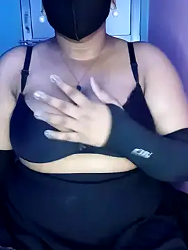 Snapshot of Hot_Girl_Dimple chatting on 10/30/25, 01:18 Hot Girl Dimple online show from 10/30/25, 01:18