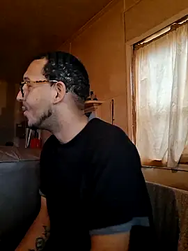 ThrowedWorldWide online show from 12/02/25, 01:05