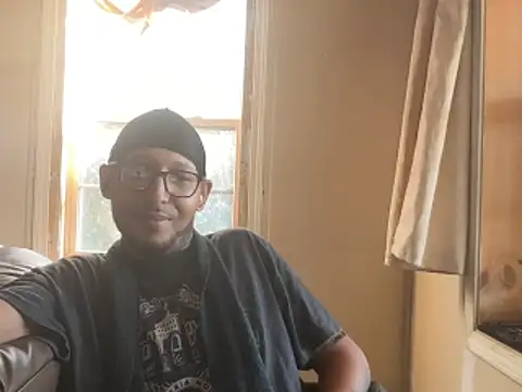 ThrowedWorldWide online show from 12/22/25, 04:48