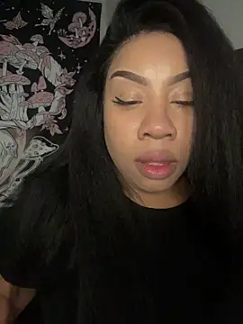 NeliaHexxen online show from 12/18/25, 01:11