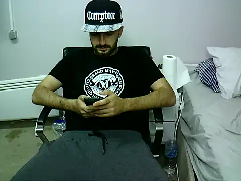 krerem online show from 11/02/25, 02:30