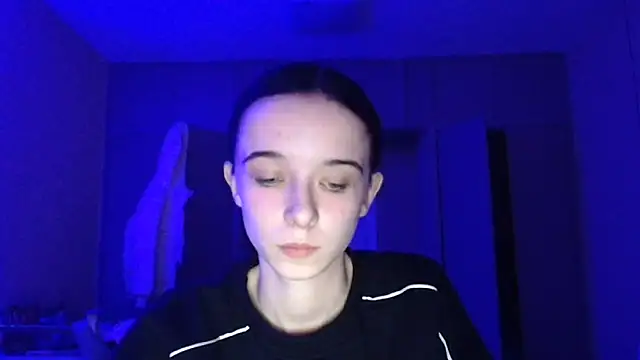 Emilia Light online show from 11/07/25, 06:24