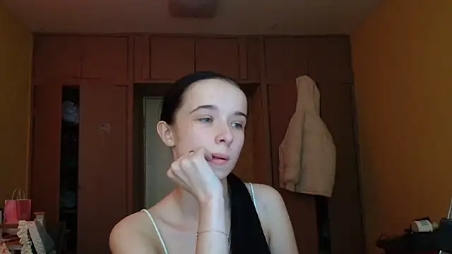 Emilia Light online show from 02/27/26, 02:17