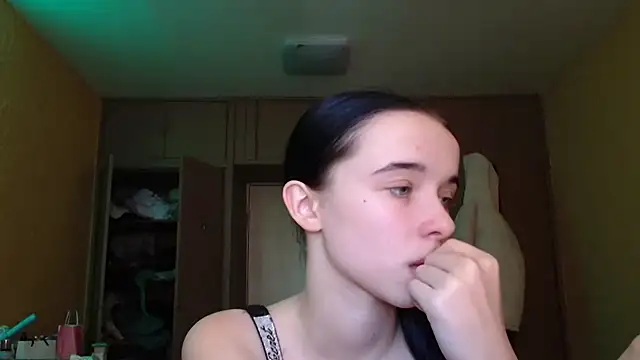 Emilia Light online show from 02/28/26, 10:27