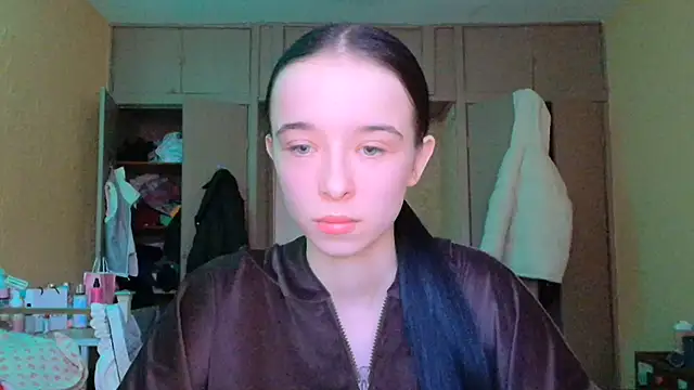 Emilia Light online show from 03/05/26, 07:26