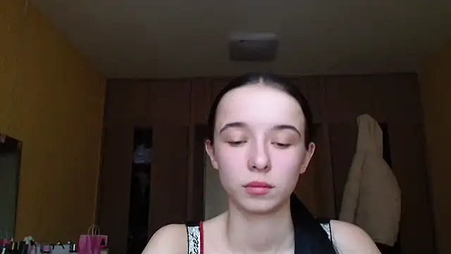 Emilia Light online show from 03/07/26, 08:22