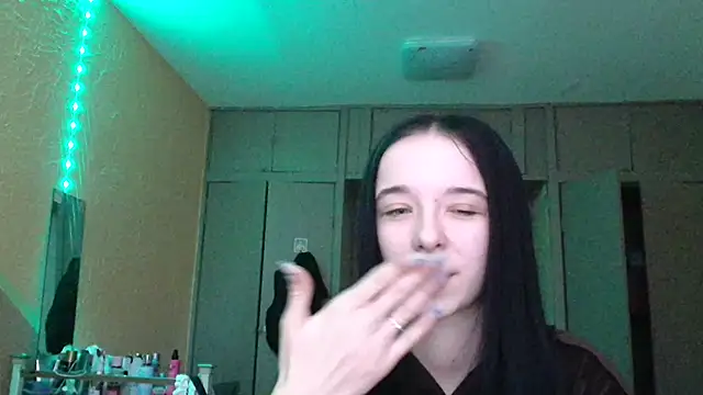 Emilia Light online show from 03/09/26, 06:17