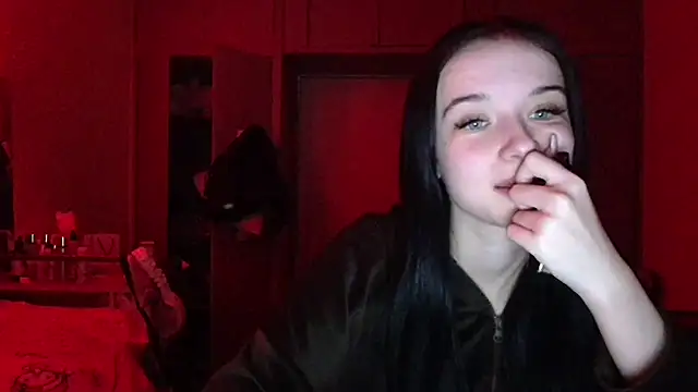 Emilia Light online show from 03/24/26, 06:02