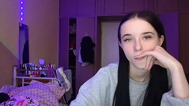 Emilia Light online show from 03/27/26, 01:22