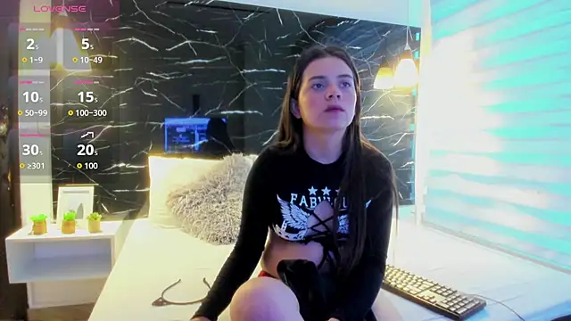 ZOE LE online show from 10/29/25, 11:34