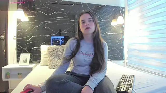 ZOE LE online show from 01/13/26, 11:59