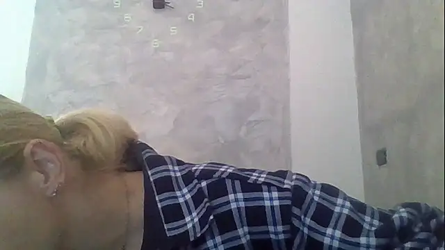 GoldenAngelMilf online show from 04/01/26, 01:23