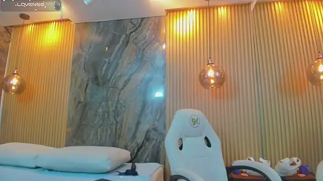 beca winn online show from 03/05/26, 11:50