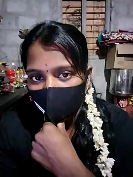 Tamil Hot Sandy online show from 11/26/25, 07:15