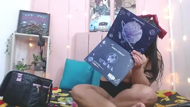 Cassie Lane online show from 11/10/25, 07:46