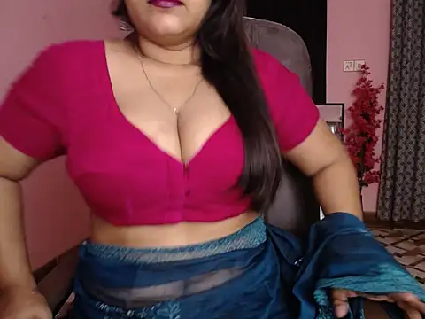 Queen Homaira online show from 10/03/25, 10:45