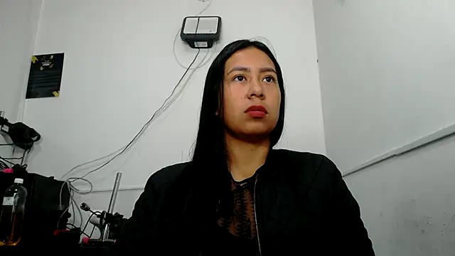 KateValencia online show from 04/23/26, 02:02