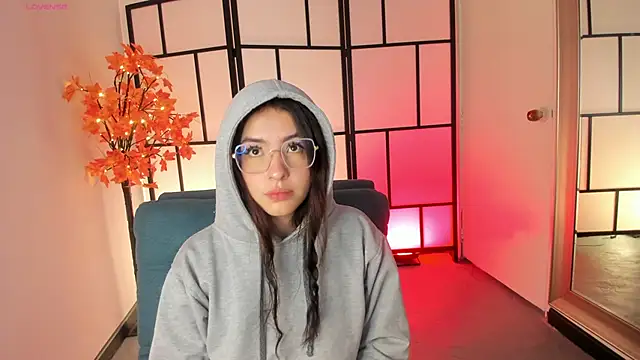 Snapshot of Sweet_pay chatting on 12/22/25, 12:24 Sweet pay online show from 12/22/25, 12:24