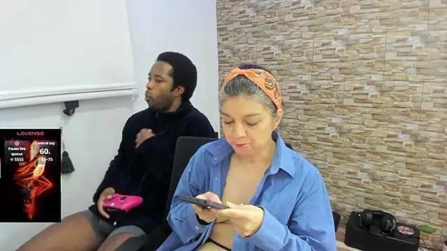 Yin yang hot online show from 11/17/25, 03:12