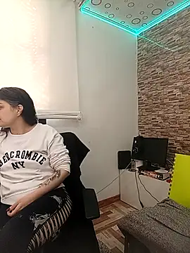 Yin yang hot online show from 11/26/25, 04:19