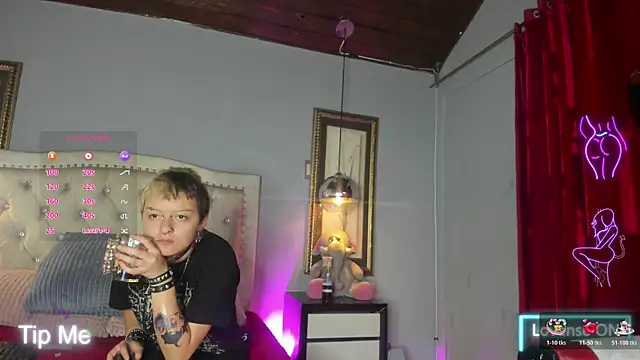 Baby Punk1 online show from 10/24/25, 12:34