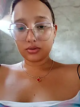 young dairy01 online show from 10/14/25, 12:28