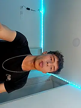 Ivonnybonn online show from 10/11/25, 03:17