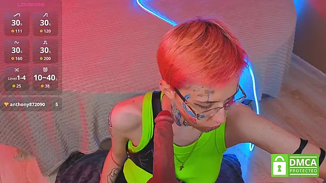 Sharlikiss online show from 10/31/25, 03:24