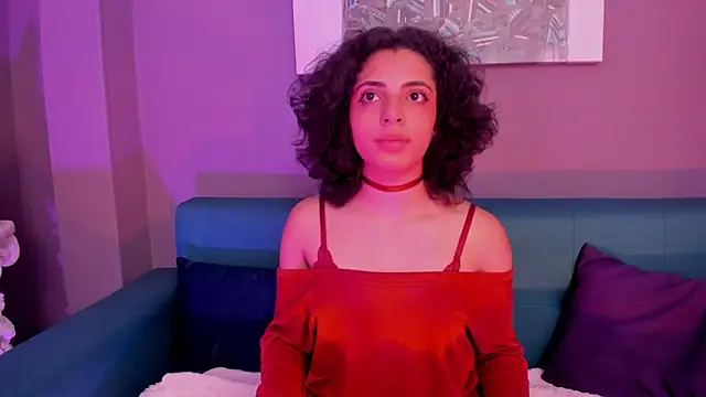 Snapshot of Alessiia__ chatting on 11/06/25, 07:20 Alessiia online show from 11/06/25, 07:20