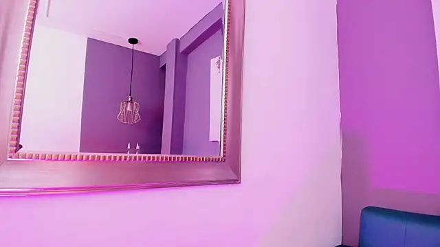 Alessiia   online show from 11/28/25, 03:09