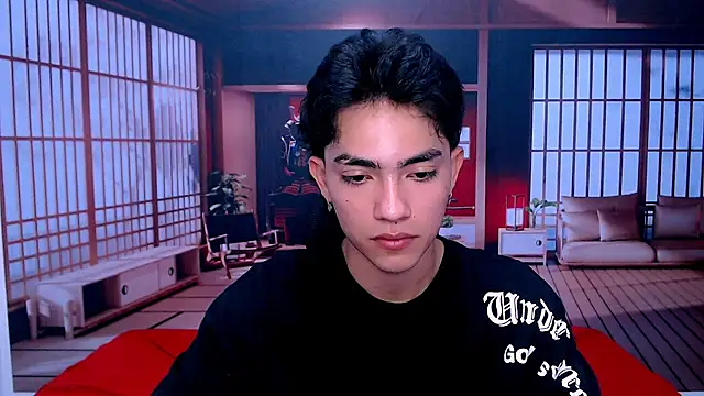 Snapshot of RomeoMillerr chatting on 10/17/25, 07:16 RomeoMillerr online show from 10/17/25, 07:16