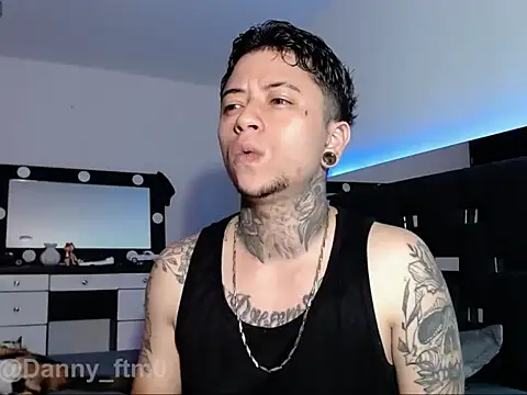 Dannystone2 online show from 05/05/26, 11:24