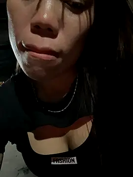 nhinhi-sexy online show from 11/13/25, 10:25