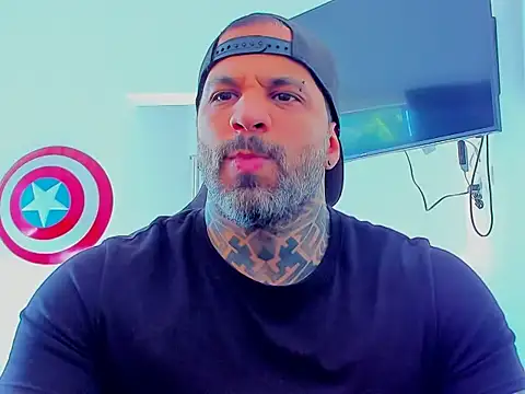 JoshRigby online show from 10/31/25, 07:48