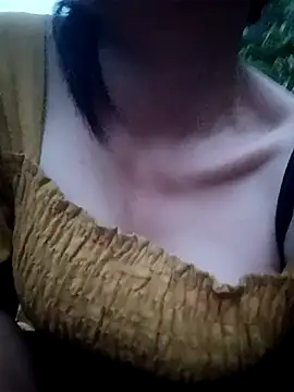 bree-zz online show from 04/21/26, 10:34