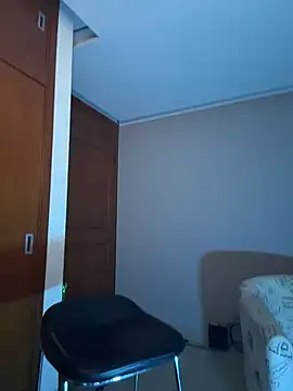 zamir333 online show from 12/04/25, 02:21