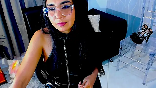 EmilyValk online show from 10/03/25, 12:40