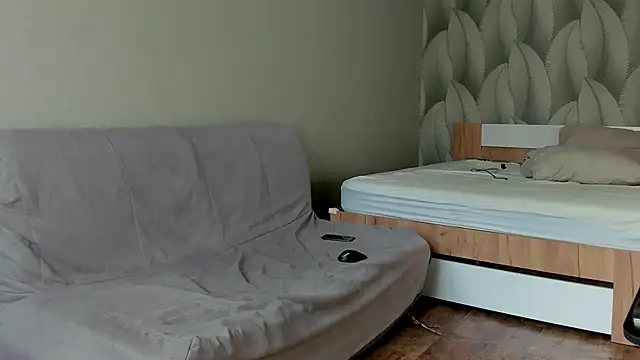 sweet smith8 online show from 10/22/25, 01:11