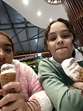 Snapshot of nucitaa-14 chatting on 10/14/25, 11:16 nucitaa-14 online show from 10/14/25, 11:16