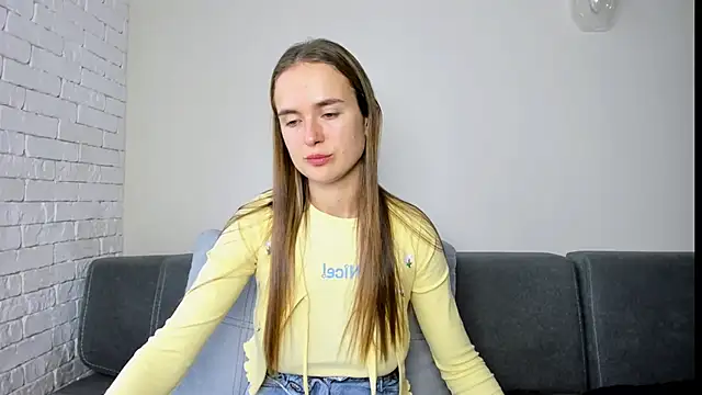 LilMary  online show from 11/18/25, 09:36