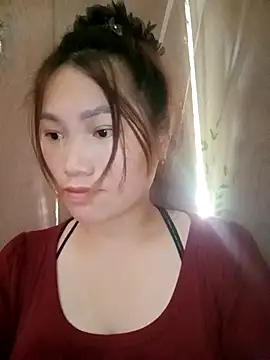 min-xinh online show from 10/04/25, 05:05