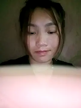 min-xinh online show from 10/19/25, 09:48