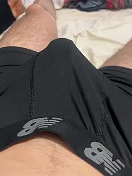 Snapshot of AlbertoRuiz086 chatting on 03/14/26, 04:23 AlbertoRuiz086 online show from 03/14/26, 04:23