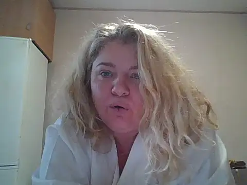 HurricaneCathrine online show from 10/06/25, 01:19