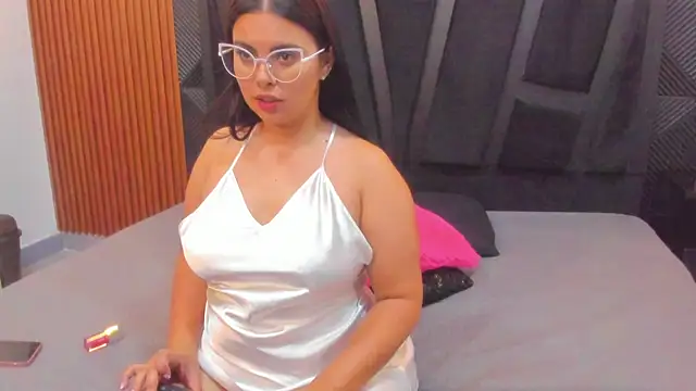 Valka Ross online show from 12/15/25, 11:31