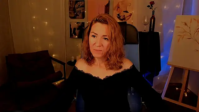 DonnaSmitth online show from 10/21/25, 03:24